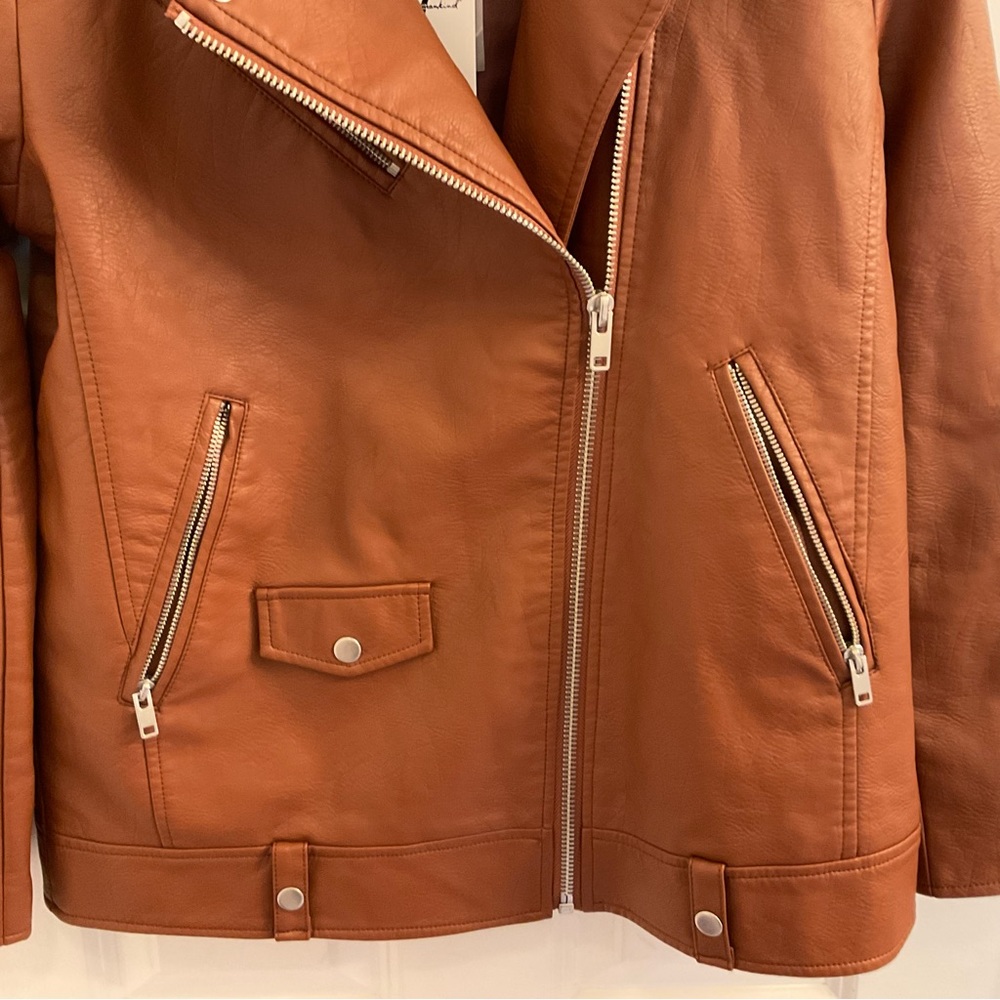 7 For All Mankind Vegan Leather Jacket - NWT - Medium - Picture 5 of 14